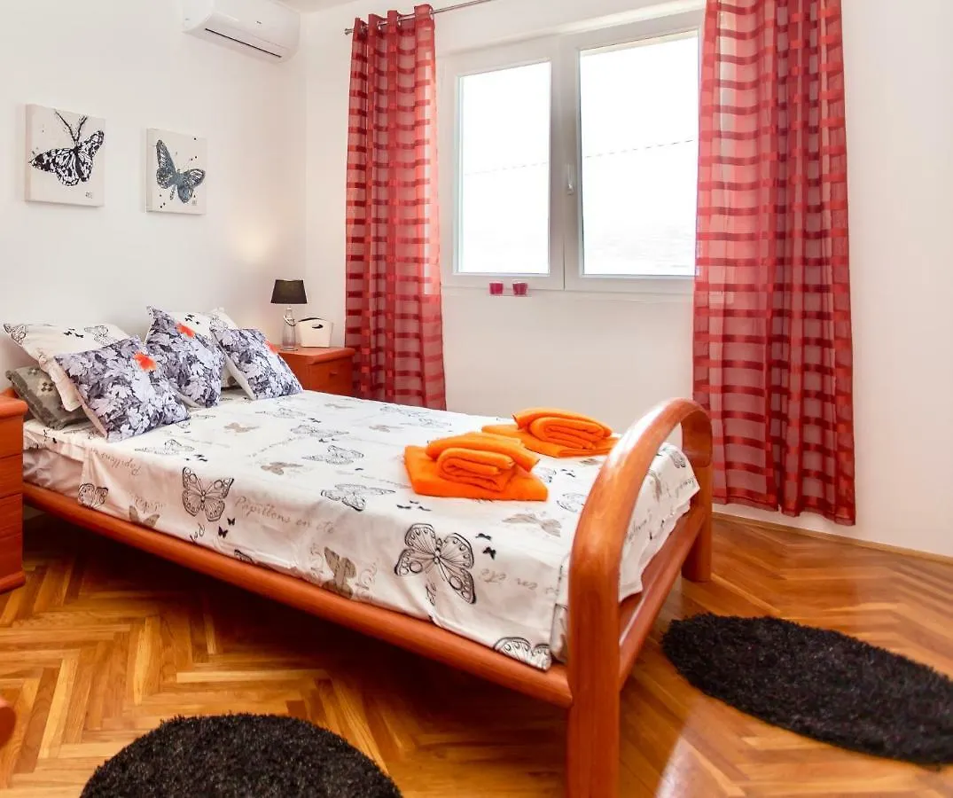 Villa Amica Trogir 0*,